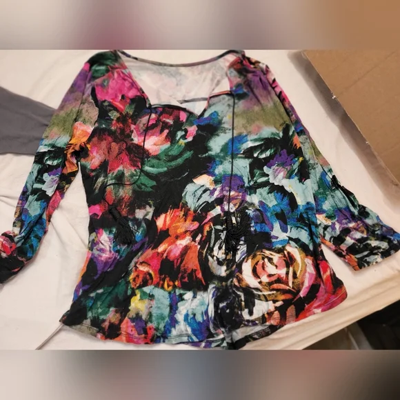 **FREE With Any Purchase!**Woman's Top Lot - Picture 2 of 4